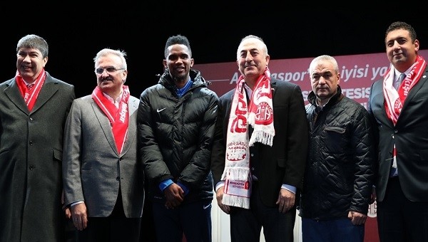 Eski Antalyasporlu futbolcudan Ali Şafak Öztürk'e Eto'o eleştirisi