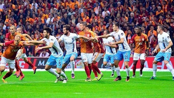 Galatasaray ve Trabzonspor arasında takas