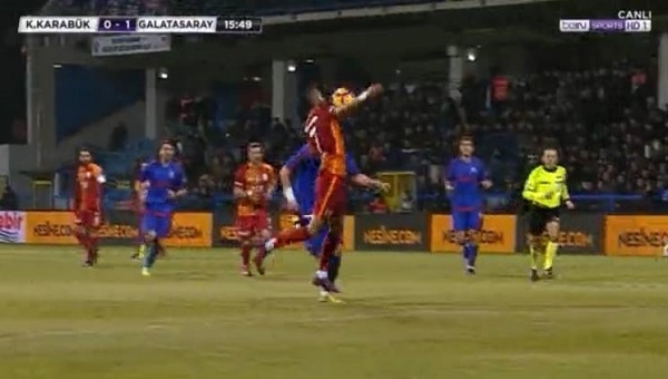 Galatasaray'ın tartışmalı golü! Yasin elle mi aldı?
