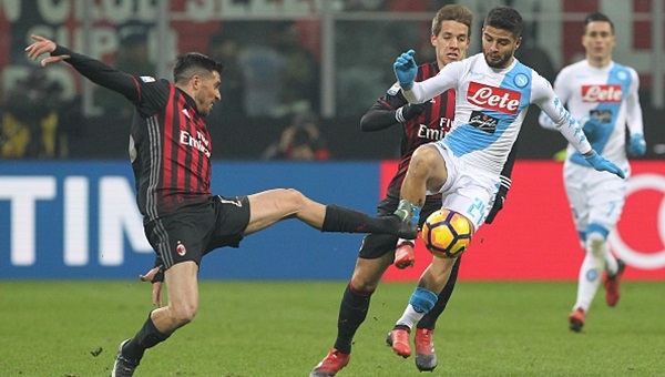Jose Sosa, Milan - Napoli maçında nasıl oynadı?