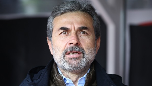 Aykut Kocaman'dan Konyaspor taraftarına eleştiri: 'Anlamsız...'