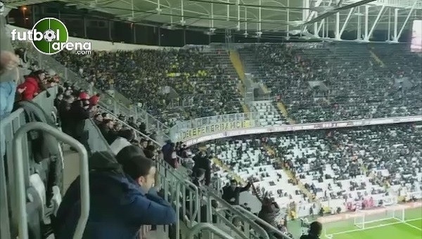 Beşiktaş taraftarlarından Fenerbahçe'ye İsmail Köybaşı göndermesi