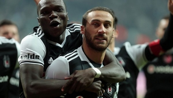 Beşiktaş'ı sırtlayan ikili; Cenk Tosun ve Aboubakar
