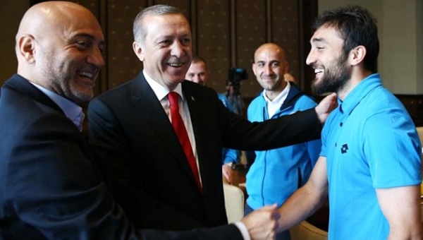Cumhurbaşkanı Recep Tayyip Erdoğan'a Rizesporlu Avusturyalı futbolcudan övgü dolu sözler