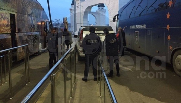 Cüneyt Çakır'a polis eskortu