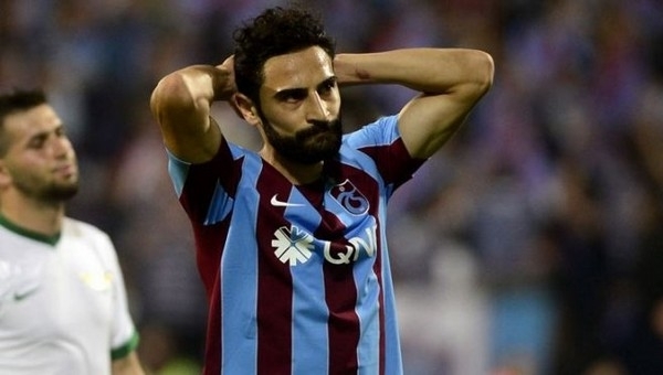 Trabzonspor'dan açıklama: ''Fenerbahçe Mehmet Ekici'yi alamaz''
