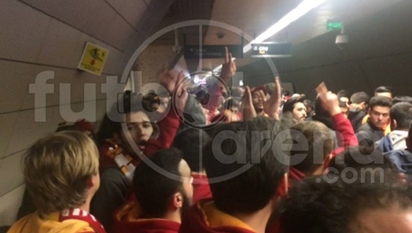 Galatasaray taraftarları makinisti korkuttu