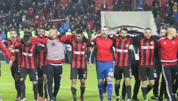 Gaziantepspor'un yeni transferleri Adanaspor karşısında ne yaptı?