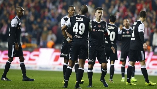 Beşiktaş - Astra Giurgiu hazırlık maçı CANLI İZLE - Caner Erkin, Ersan Gülüm, Demba Ba