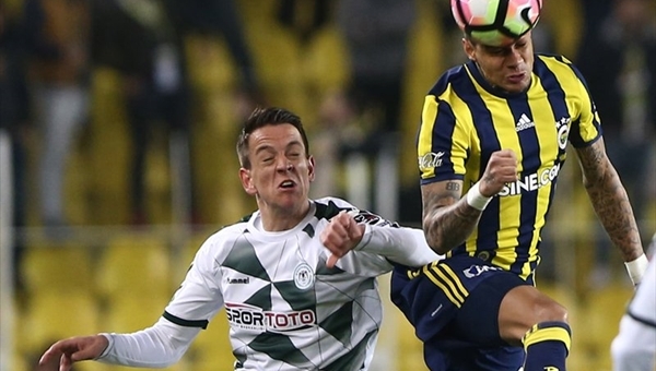 Fenerbahçe Kadıköy'deki kötü alışkanlığını sürdürdü