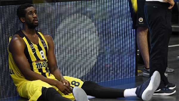 Fenerbahçeli Ekpe Udoh hastaneye kaldırıldı