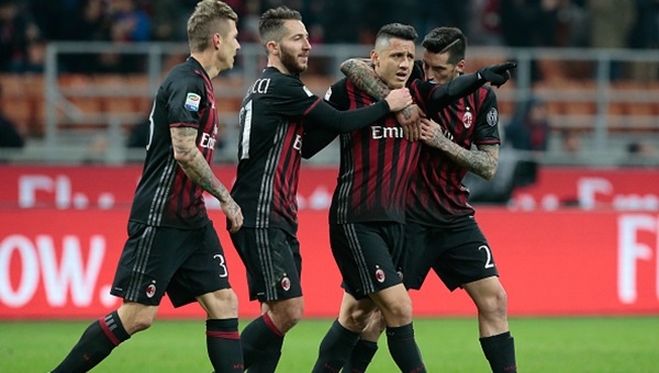 Milan 3-1 Chievo maçı özeti ve golleri