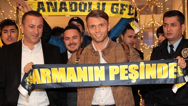 Oleksandr Karavaev Fenerbahçe'den ayrılacak mı?