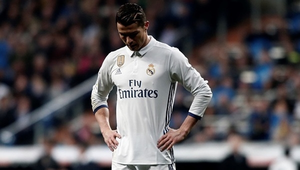 Ronaldo kuralları çiğnedi, İspanya'da olay oldu