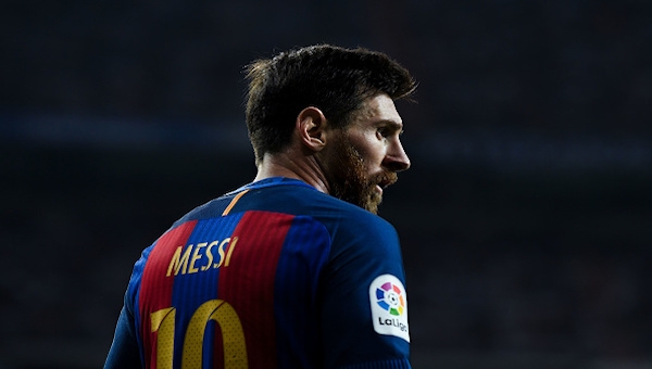 İspanyol basınında manşetler Messi'nin