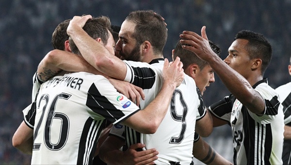 Juventus 2-0 Chievo maçı özeti ve golleri (İZLE)