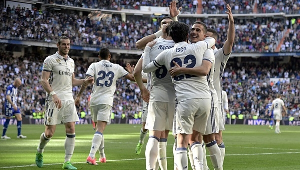 Real Madrid 3-0 Deportivo Alaves maçı özeti ve golleri (İZLE)