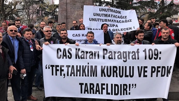 Trabzonspor taraftarından şike eylemi