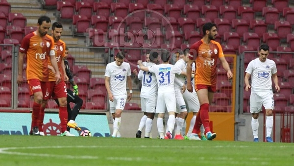 Galatasaray'da Tolga Ciğerci üzüntüsü