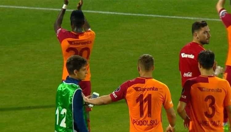 Galatasaraylı Lukas Podolski'den maç sonu şok tavır