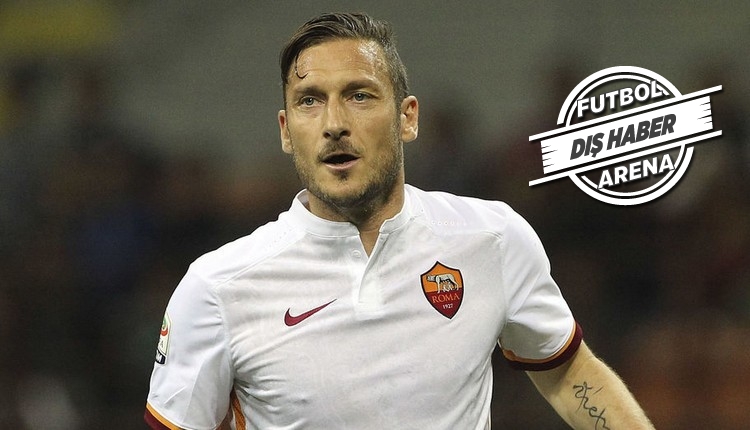 Roma taraftarı Francesco Totti için akın ediyor