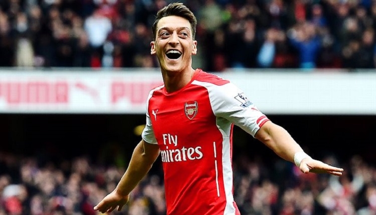 Arsenal'de Mesut Özil'e yeni sözleşme transfer teklifi