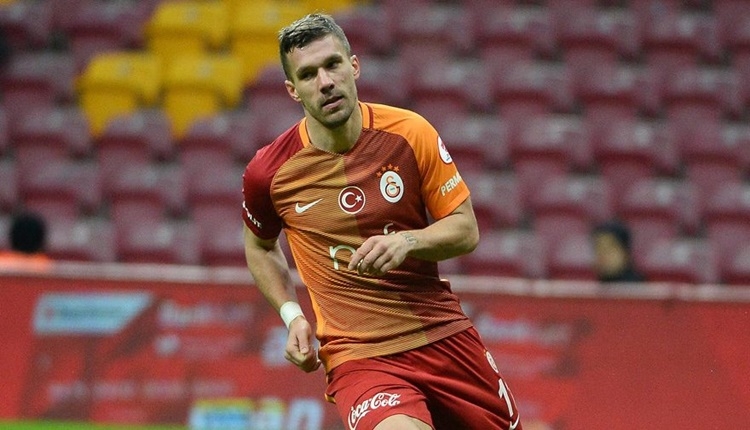 Lukas Podolski, Galatasaray'a veda ediyor