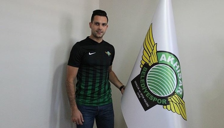 Akhisar Belediyespor'da Samardzic, Kızılyıldız'a transfer oldu