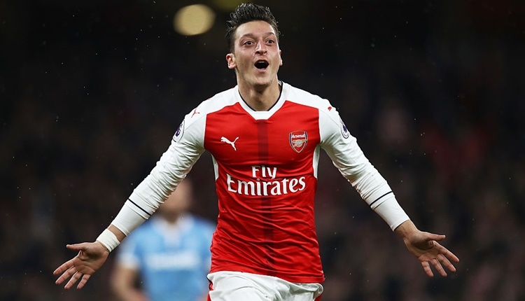 Arsenal'de Mesut Özil'den transfer açıklaması