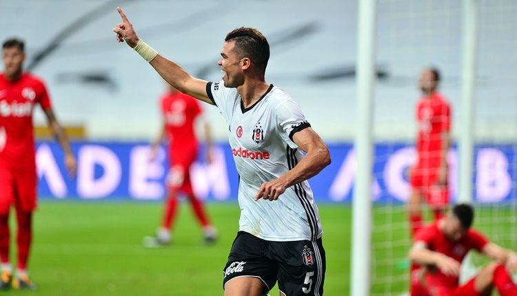 Beşiktaş'ta Pepe golle başladı!