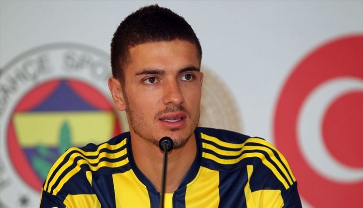 Fenerbahçe'de Aykut Kocaman'ın Vardar maçında Neustadter kararının sebebi
