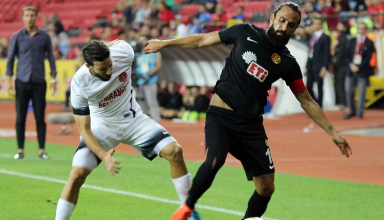 Eskişehirspor - Ümraniyespor maçında olay çıktı