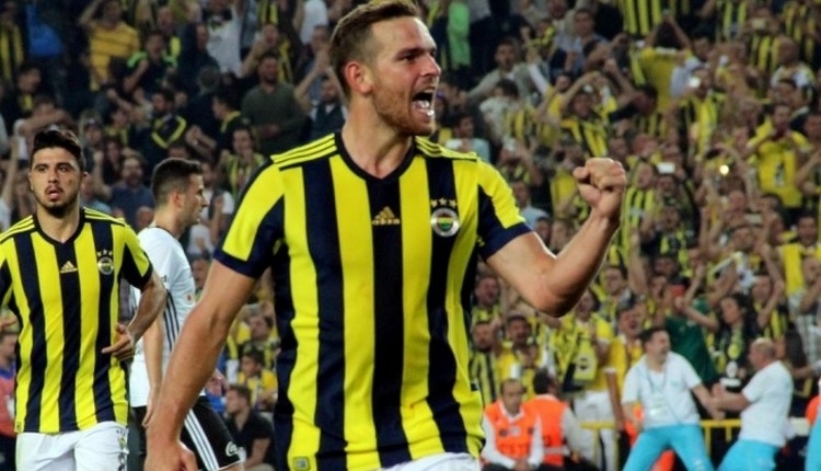 Fenerbahçe'den transferler için imza töreni