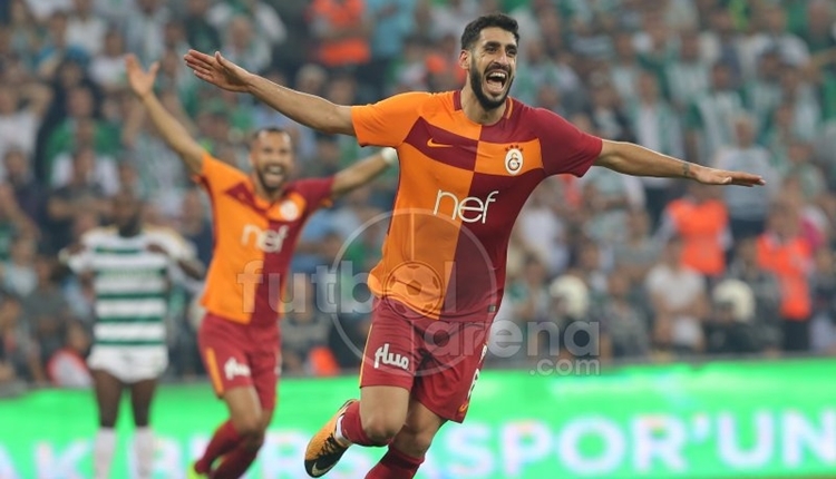 Galatasaraylı Tolga Ciğerci Avrupa'nın en golcü orta saha oyuncusu