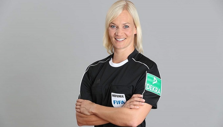 Hertha Berlin - Werder Bremen maçına kadın hakem Bibiana Steinhaus atandı