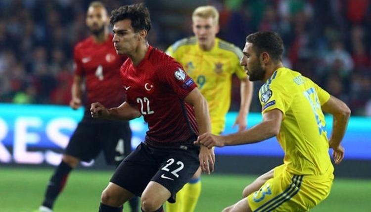 Trabzonspor, Kaan Ayhan transferinden vazgeçmiyor