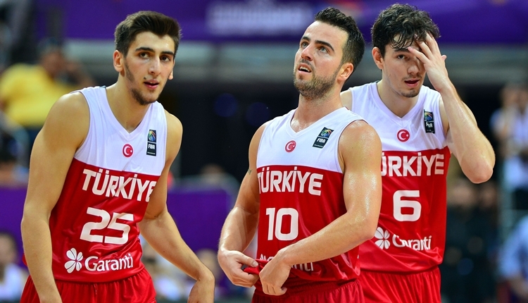 Türkiye 3. maçında Sırbistan'a mağlup oldu