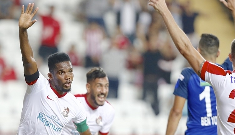 Antalyaspor'da Eto'o'nun attığı gole Kasımpaşa'dan itiraz