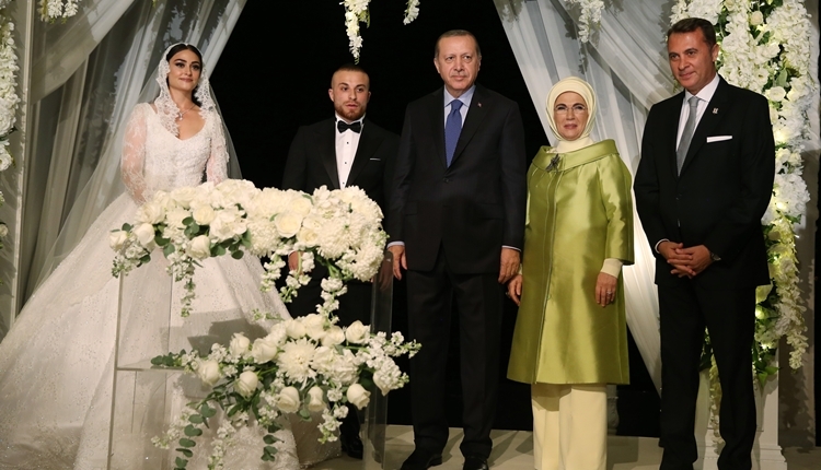 Beşiktaş'ın yıldızı Gökhan Töre evlendi