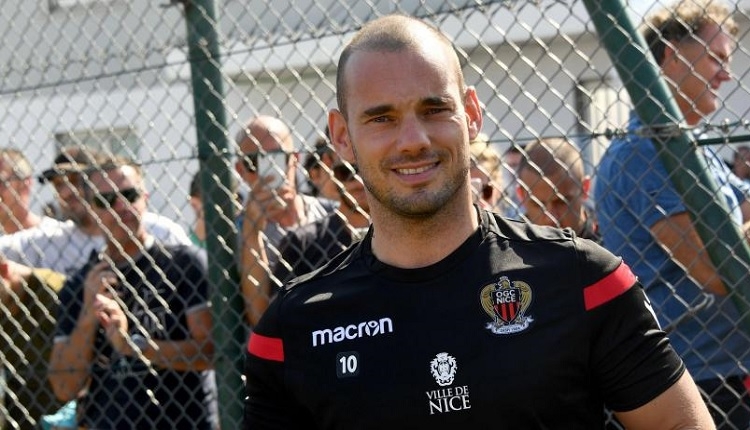 Galatasaraylı eski futbolcu Sneijder, Nice'de ilki yaşadı (İZLE)