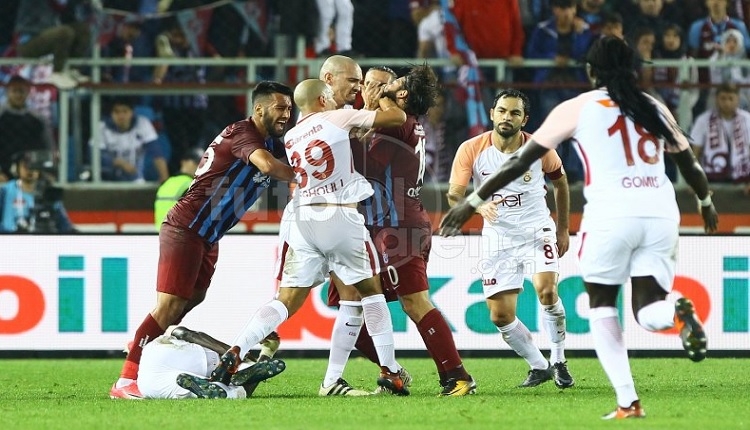 Trabzonspor'da Olcay Şahan'ın Galatasaray maçı kavga sonrası şok görüntüsü!
