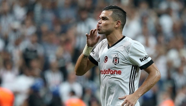 Beşiktaşlı Pepe milli maçta sakatlandı