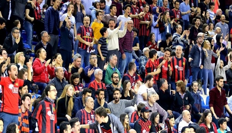 Eskişehir Basket - Fenerbahçe Doğuş maçında gerginlik