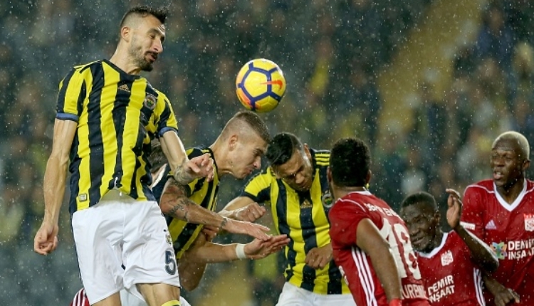Fenerbahçe'de Aykut Kocaman'dan Mehmet Topal, Josef de Souza kararı