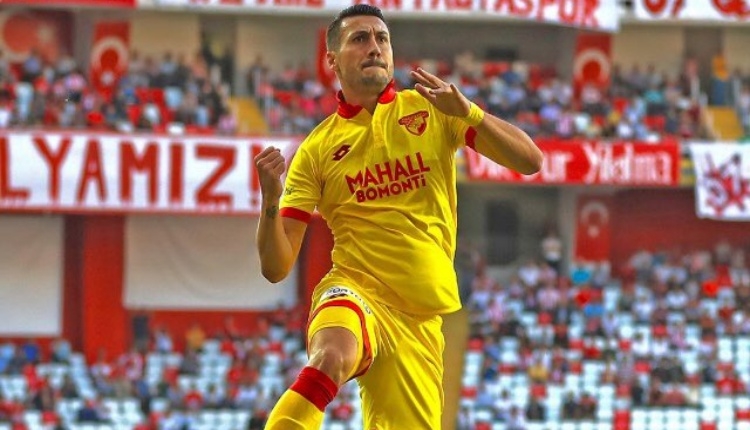 Galatasaray'dan forvete Adis Jahovic transferi