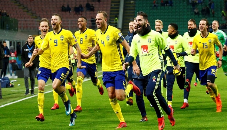 İsveçli futbolculara ülkelerinde kahraman vurgusu