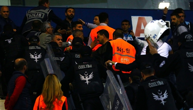 Adana Demirspor - Elazığspor maç sonu olay çıktı
