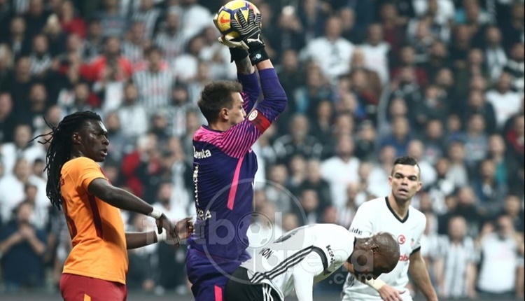 Galatasaray'da Fernando Muslera'dan sezonun en iyi performansı