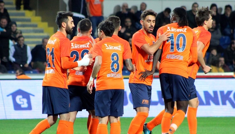 Medipol Başakşehir'in takım oyunu rakipleri zorluyor