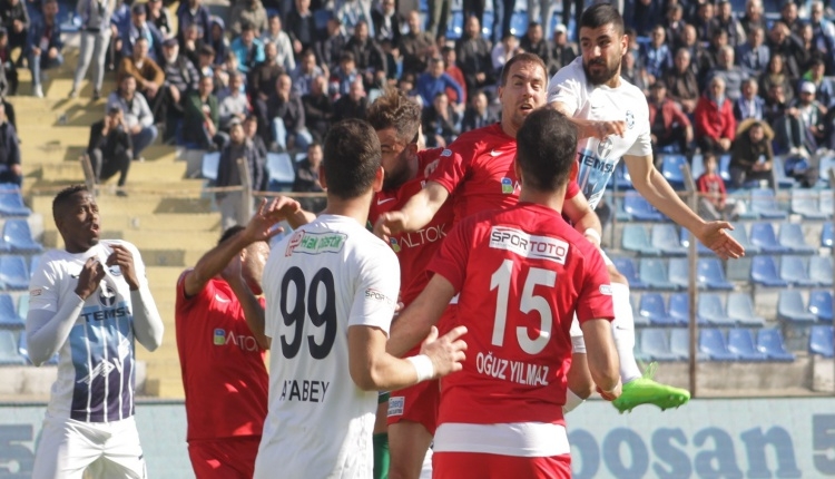 Adana Demirspor: 0 - Balıkesirspor: 2 maç özeti ve golleri (İZLE)